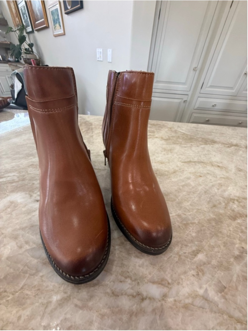 Women's Umberto Raffini Brown Leather Ankle Boots & Booties Size 36.